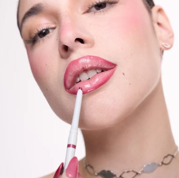 Contorno Labial Boca Rosa Efeito Matte - Imagem 3